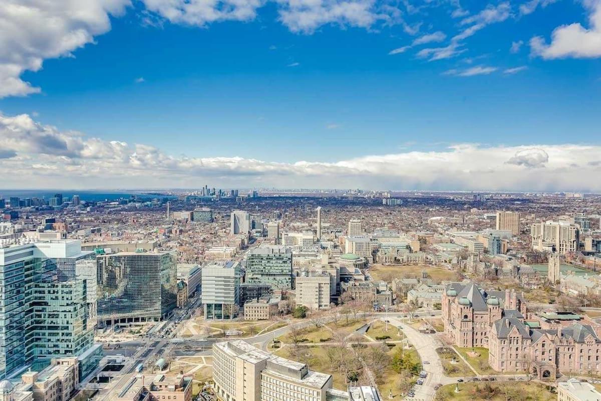 Great View High Rise In Central Toronto Exteriör bild