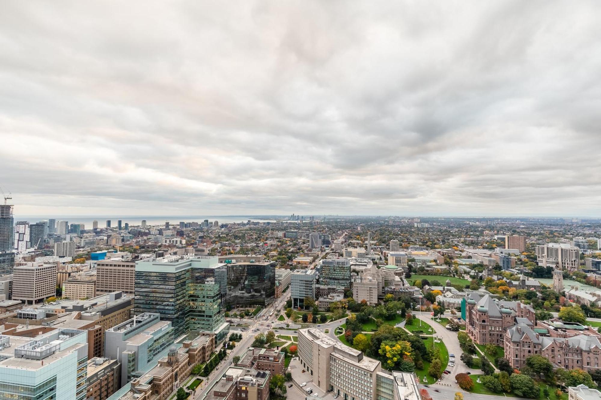 Great View High Rise In Central Toronto Exteriör bild