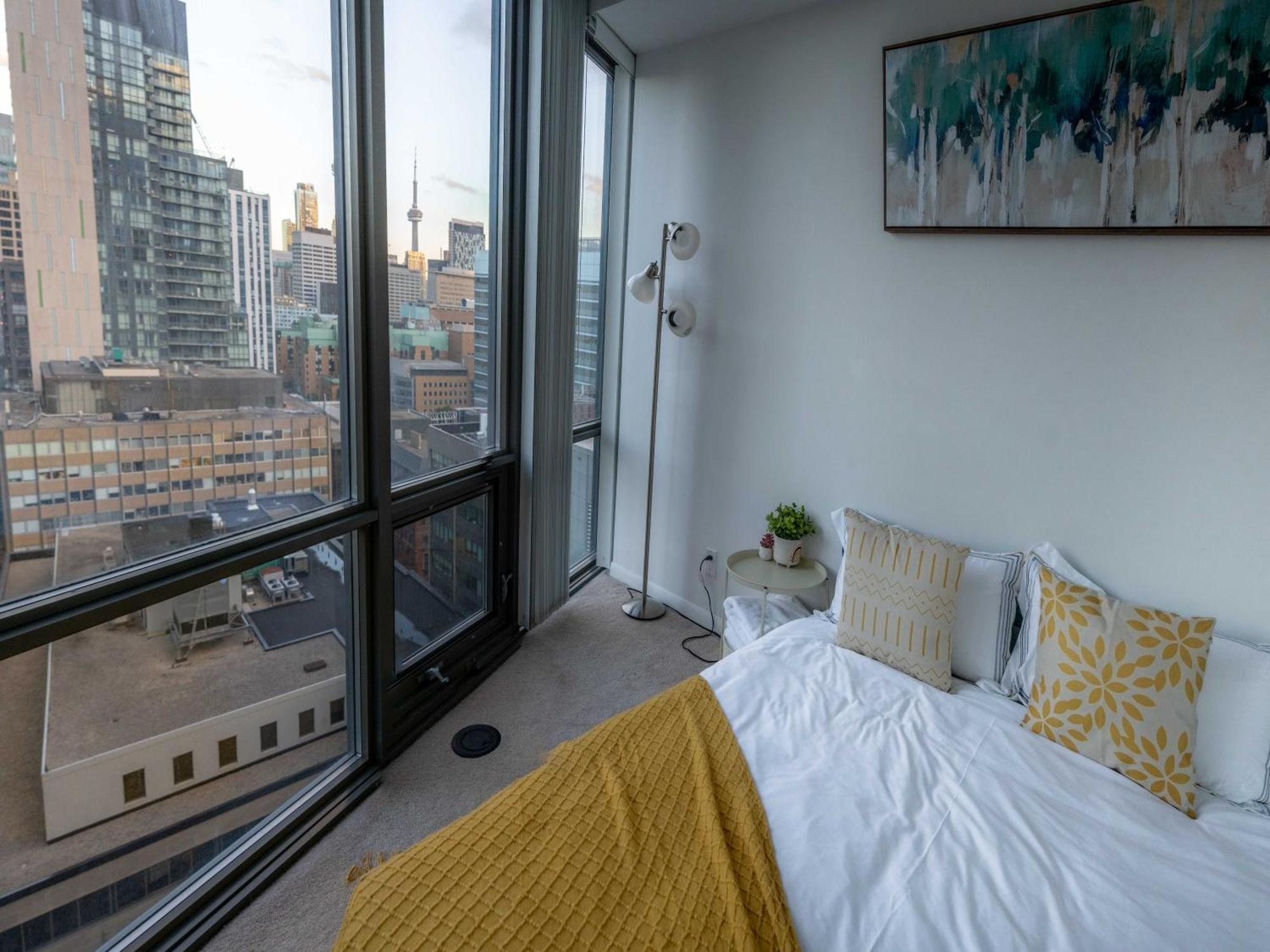 Great View High Rise In Central Toronto Exteriör bild