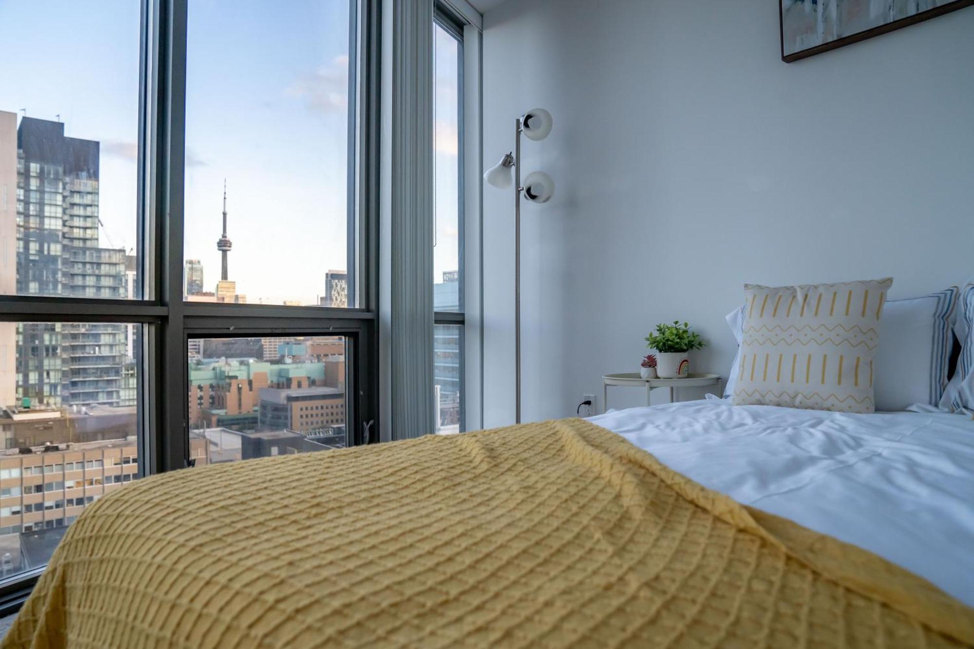 Great View High Rise In Central Toronto Exteriör bild